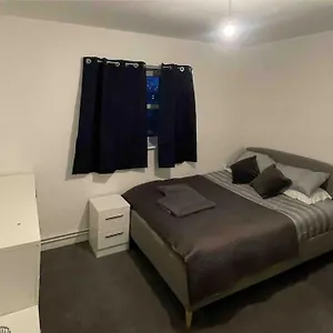 Lovely Spacious Entire 1 Bedroom - New Management Apartment